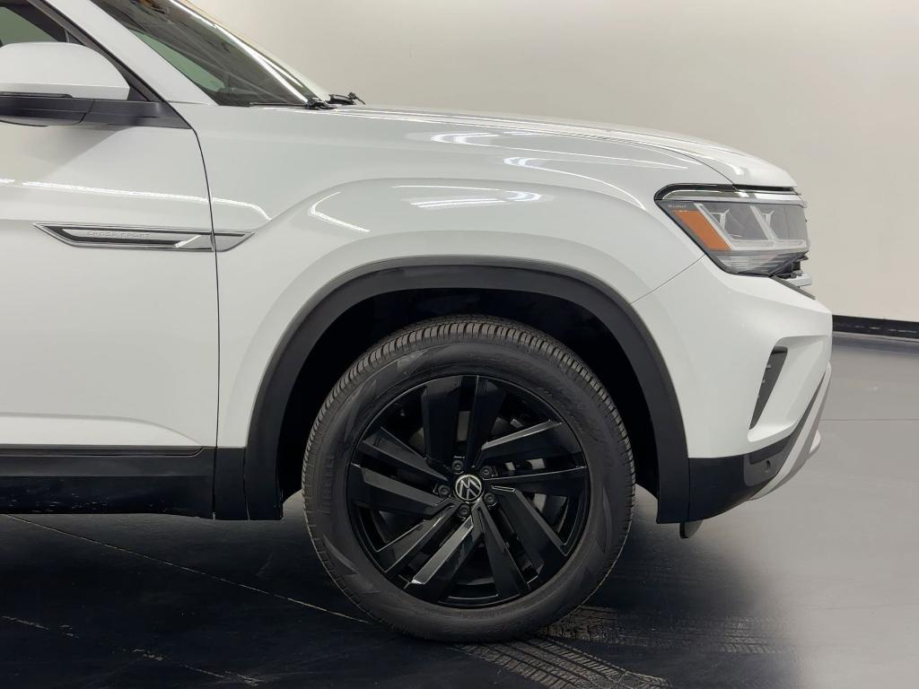 used 2022 Volkswagen Atlas Cross Sport car, priced at $24,999
