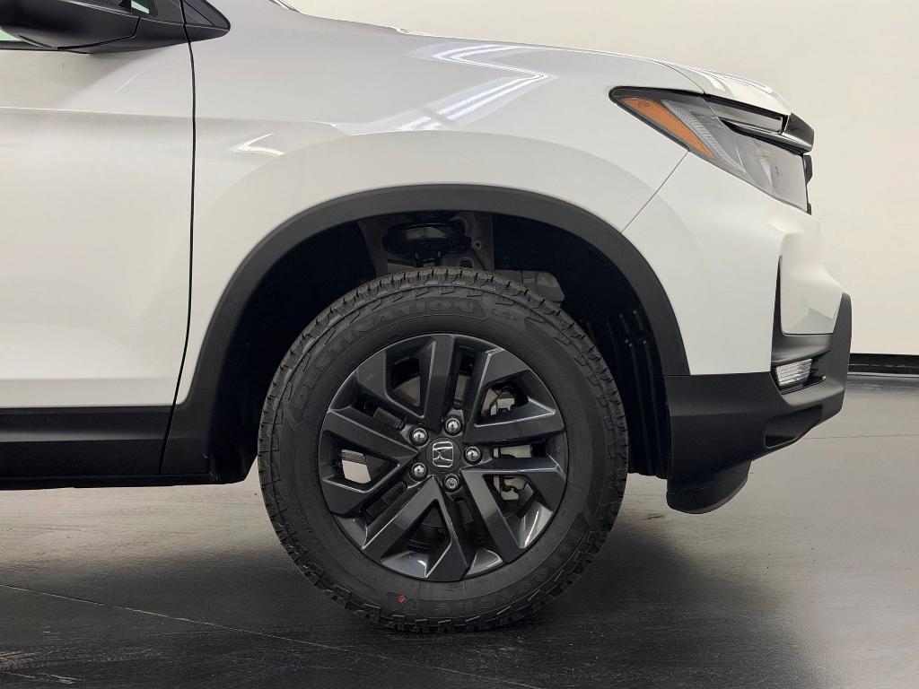 new 2026 Honda Ridgeline car, priced at $40,996