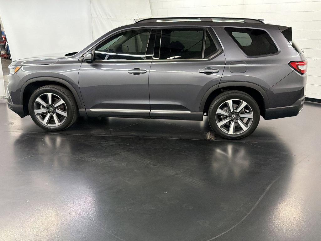 used 2023 Honda Pilot car, priced at $37,598
