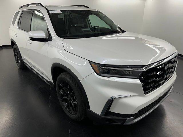 new 2025 Honda Pilot car, priced at $49,849