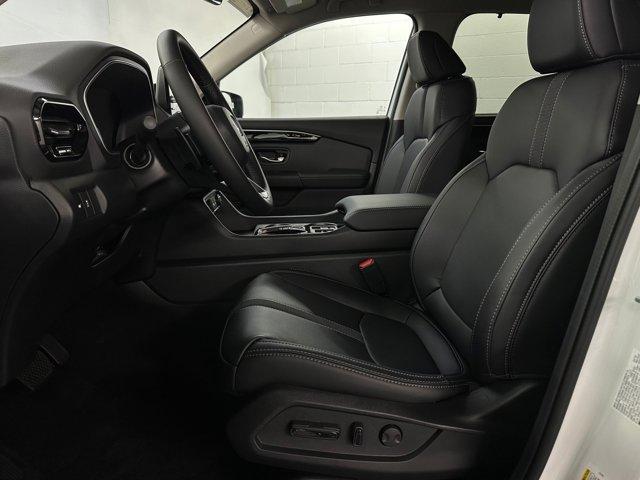 new 2025 Honda Pilot car, priced at $49,849