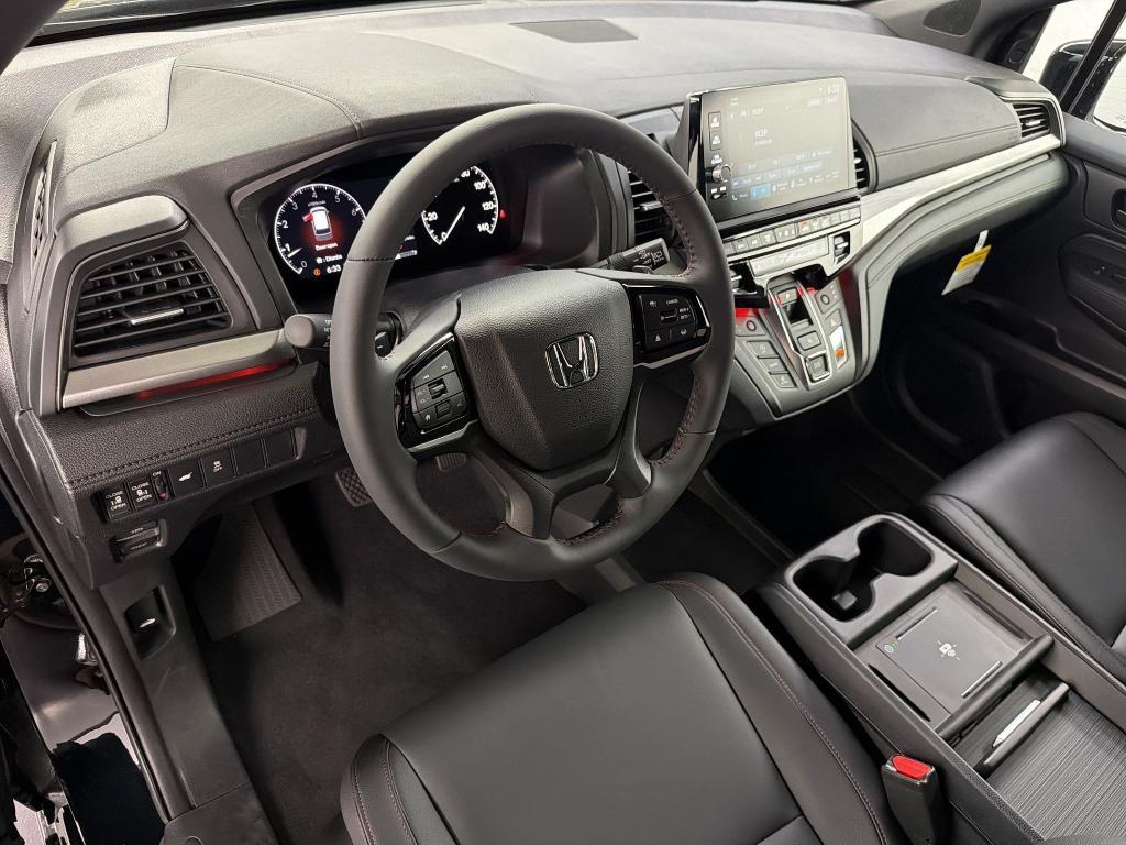 new 2026 Honda Odyssey car, priced at $43,781