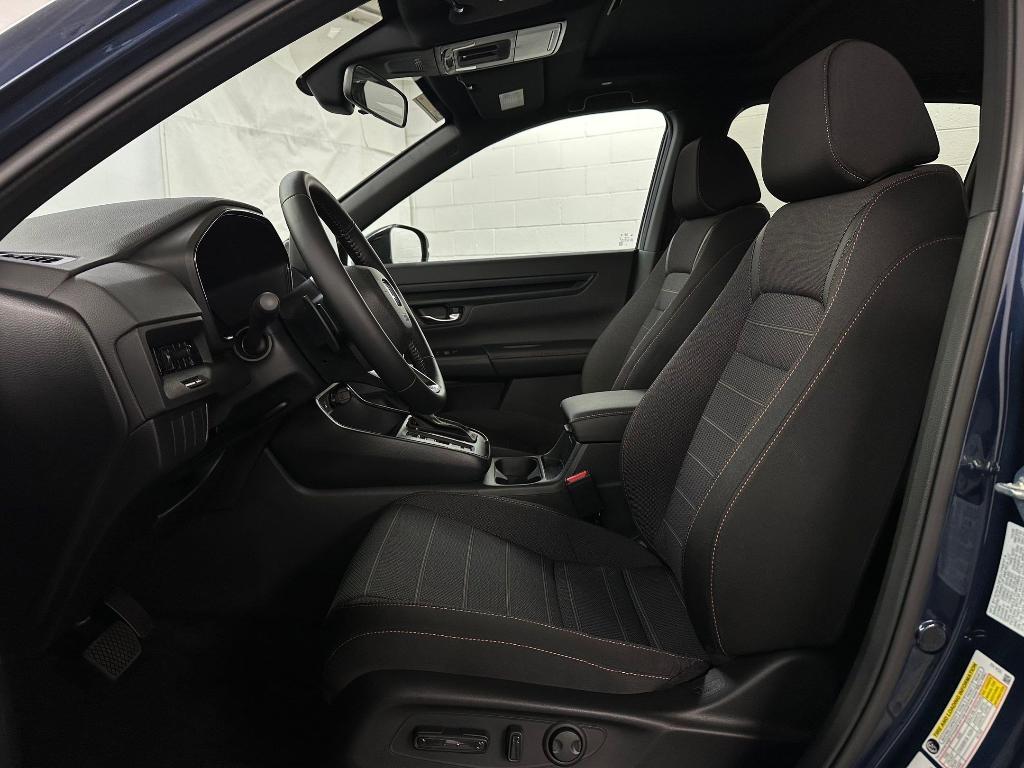 new 2026 Honda CR-V Hybrid car, priced at $35,731