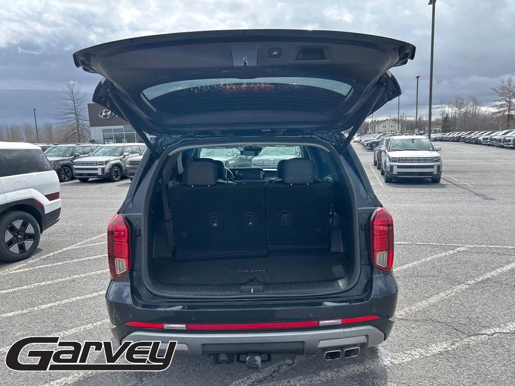 used 2024 Hyundai Palisade car, priced at $43,050