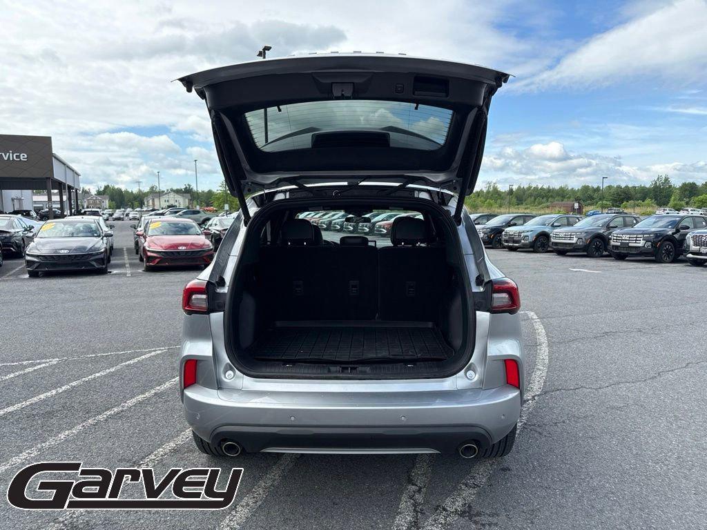 used 2023 Ford Escape car, priced at $29,928