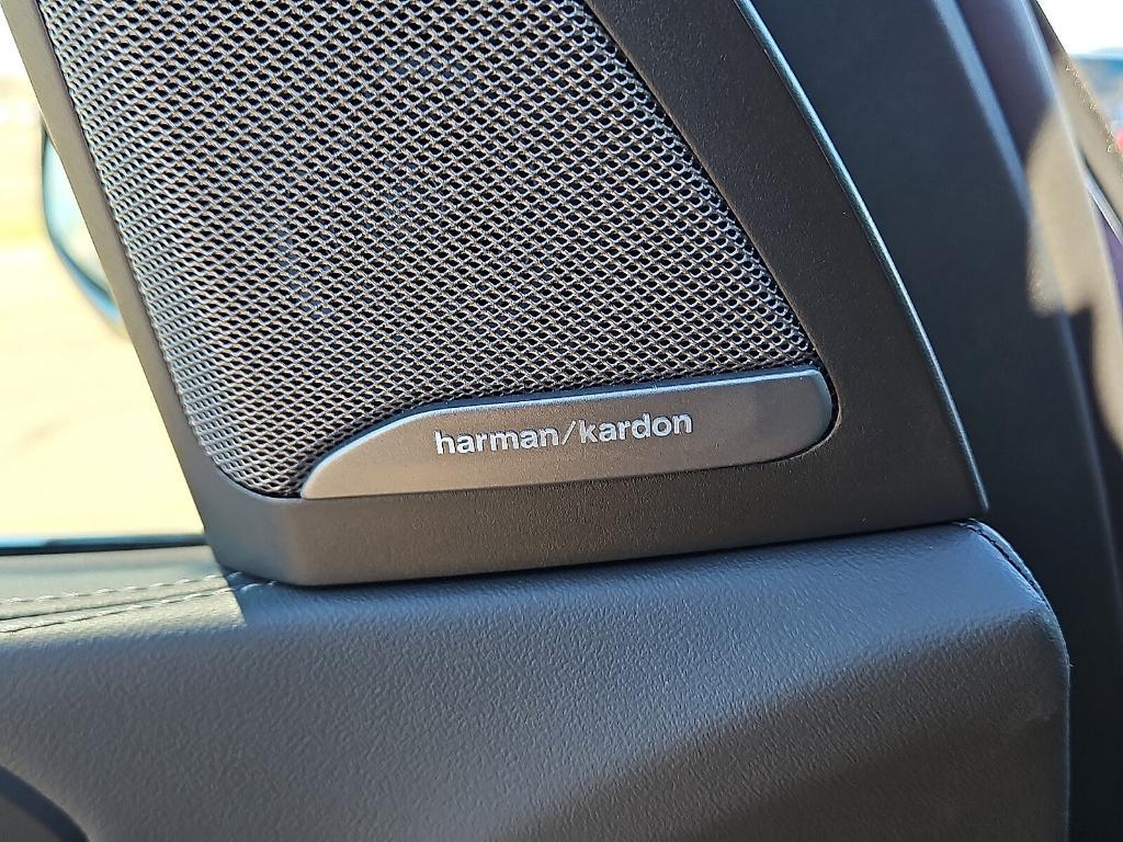 new 2026 BMW X7 car, priced at $102,535