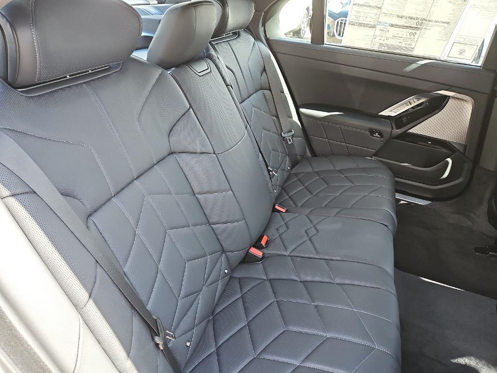 new 2024 BMW i7 car, priced at $80,995