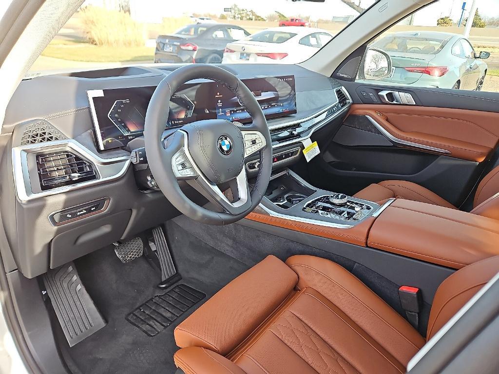 new 2026 BMW X7 car, priced at $100,585