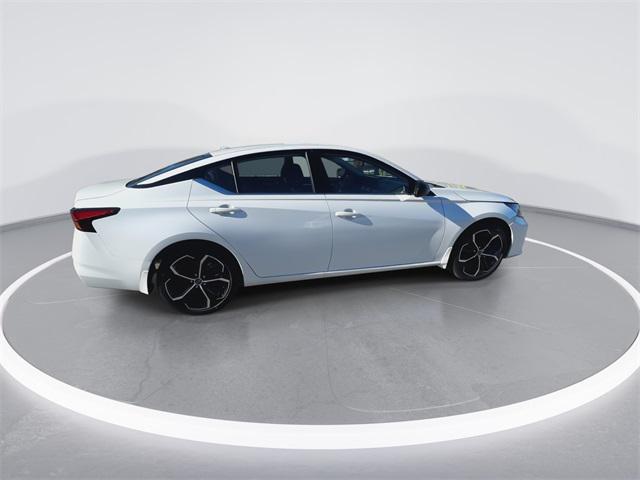 new 2025 Nissan Altima car, priced at $27,355