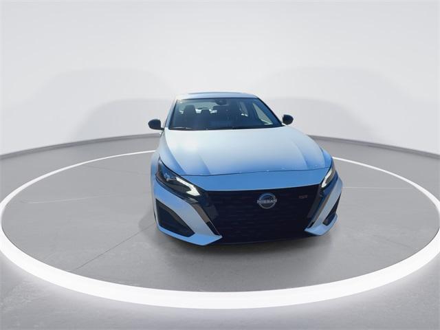 new 2025 Nissan Altima car, priced at $27,355
