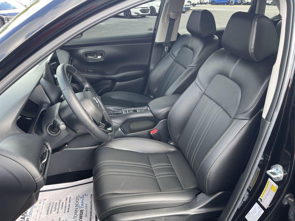 used 2025 Honda HR-V car, priced at $32,340