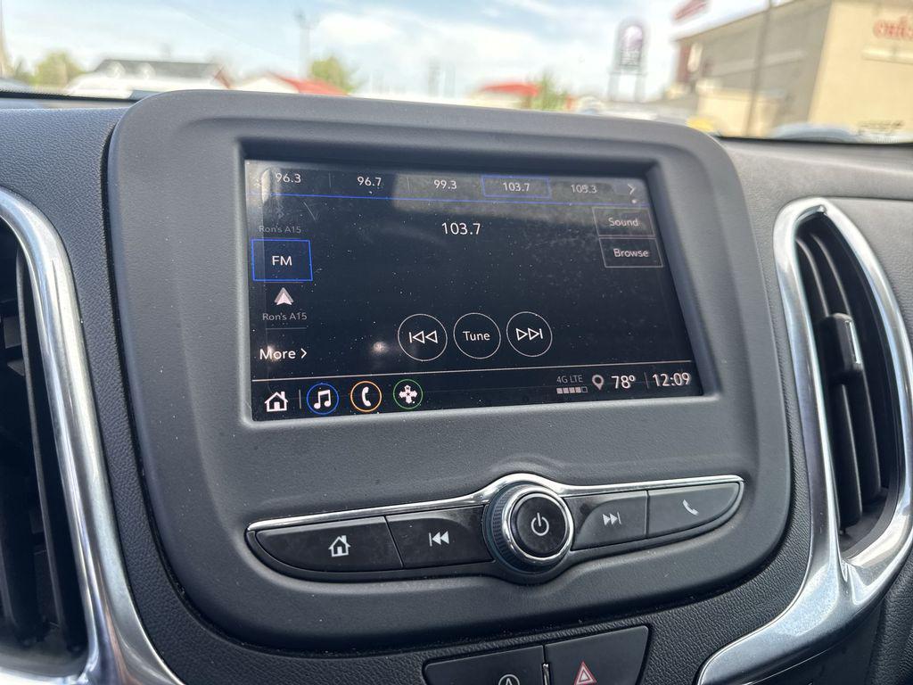 used 2022 Chevrolet Equinox car, priced at $21,275