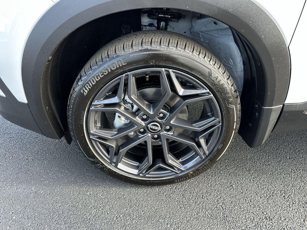 new 2026 Nissan Kicks car, priced at $29,478