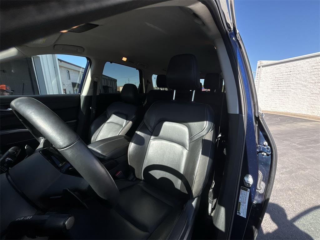 used 2022 Nissan Pathfinder car, priced at $33,975