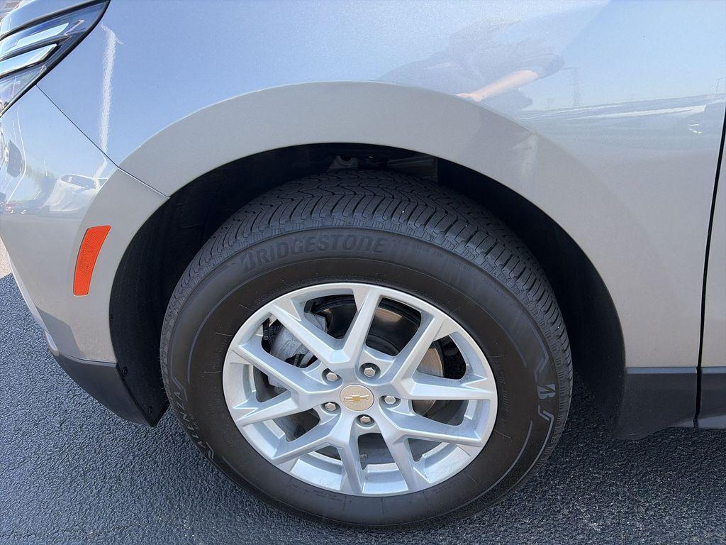 used 2024 Chevrolet Equinox car, priced at $26,900