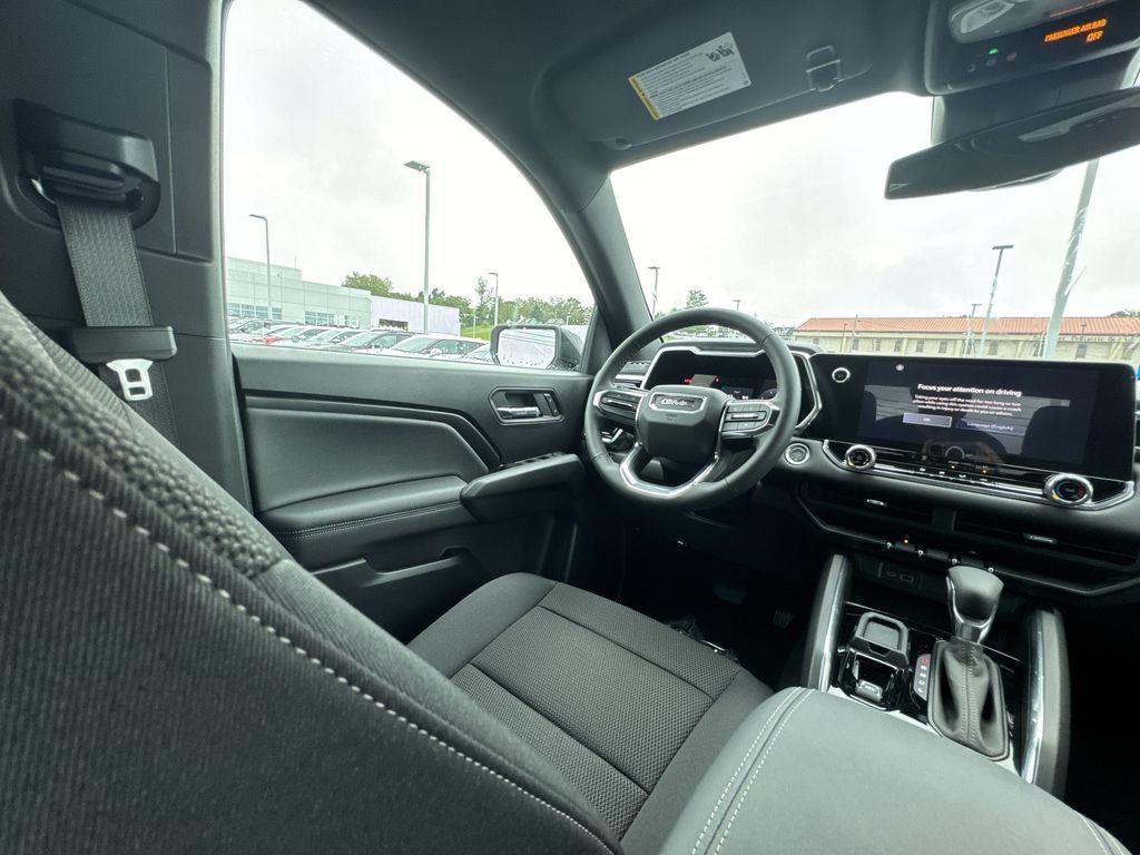 used 2024 GMC Canyon car, priced at $34,990