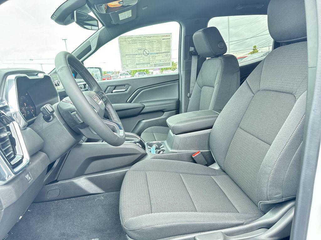 used 2024 GMC Canyon car, priced at $34,990