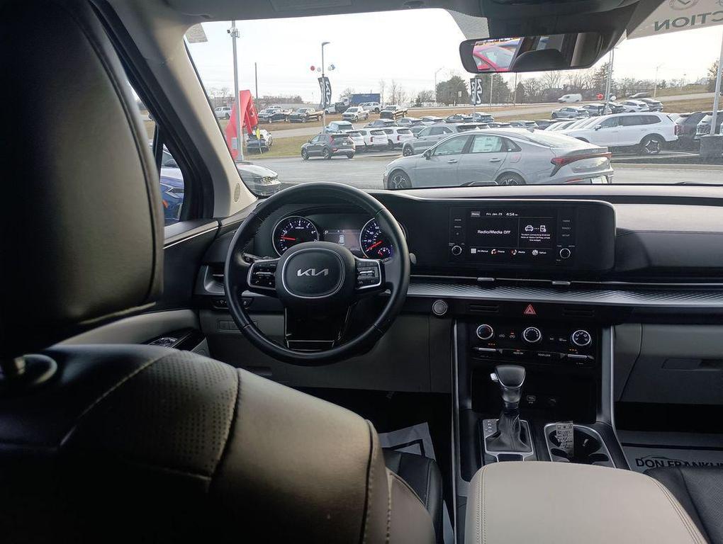 used 2024 Kia Carnival car, priced at $32,986