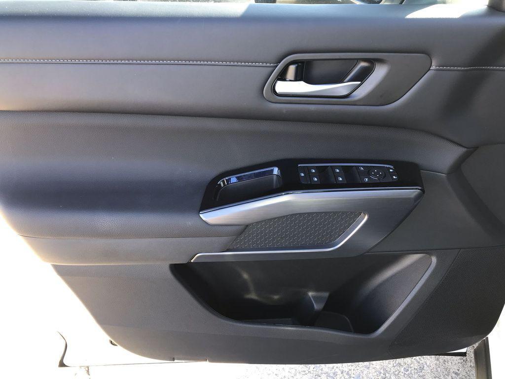 new 2026 Nissan Pathfinder car, priced at $45,740