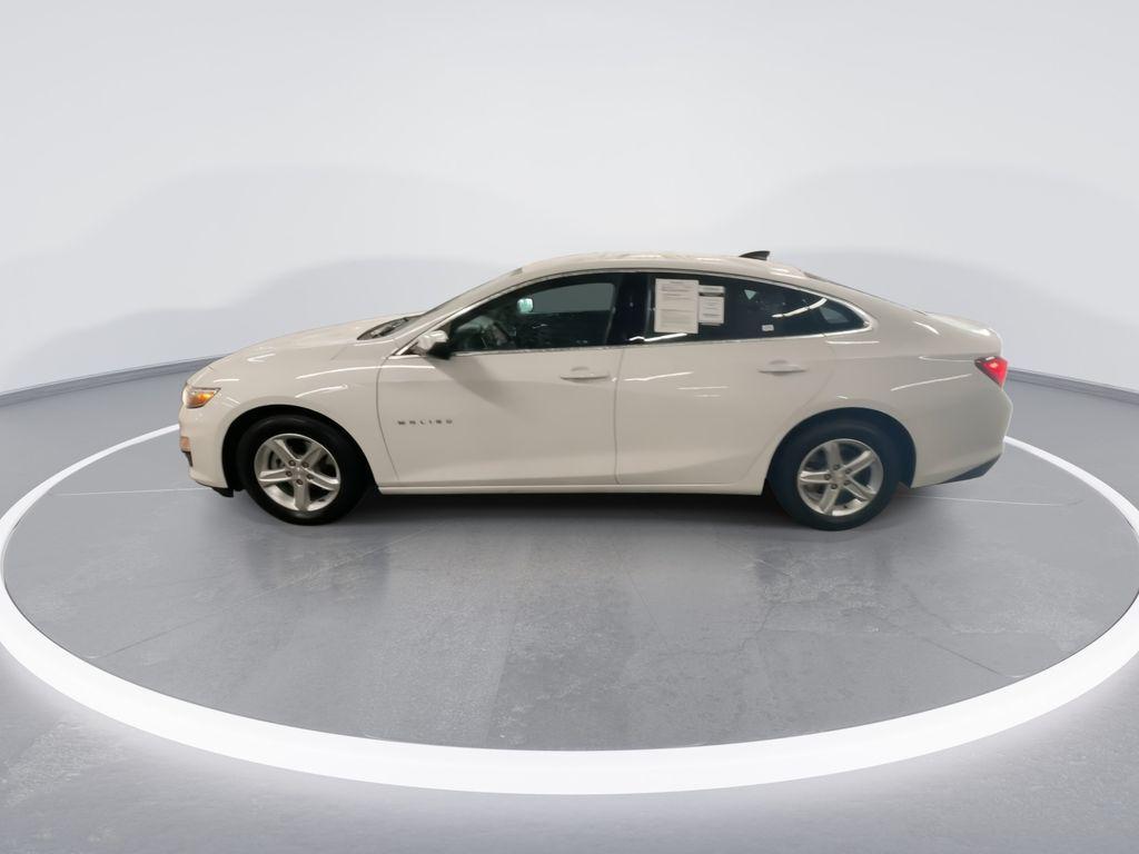 used 2024 Chevrolet Malibu car, priced at $18,499