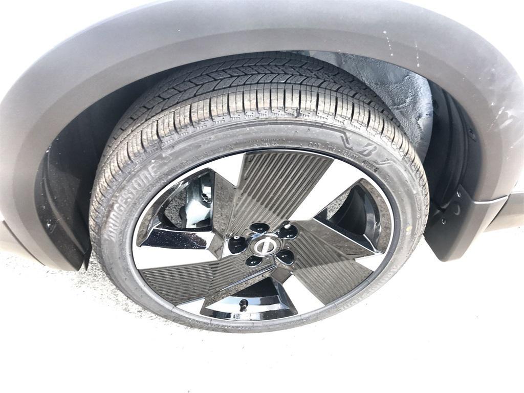 new 2025 Nissan Kicks car, priced at $29,559