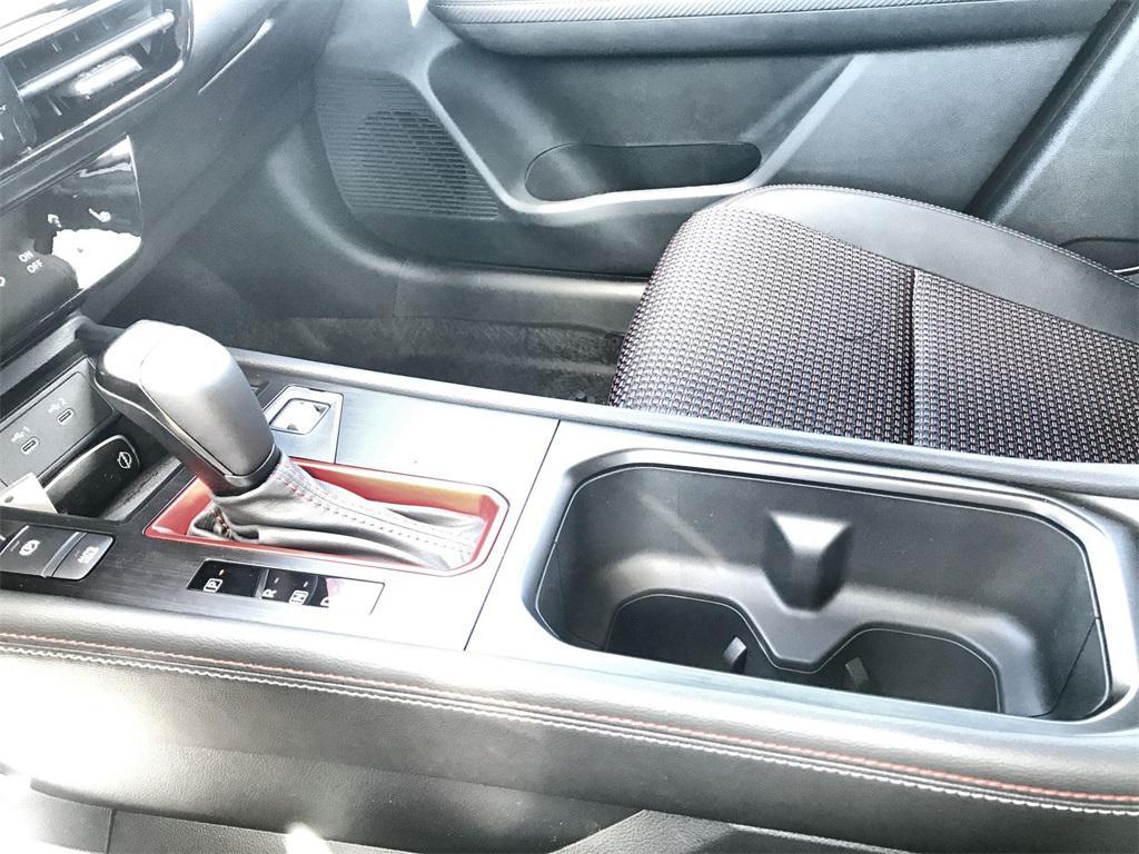 new 2025 Nissan Kicks car, priced at $29,559