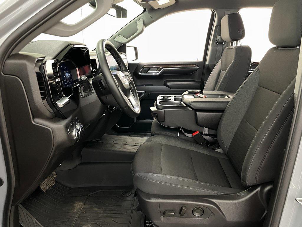 used 2024 GMC Sierra 1500 car, priced at $45,579