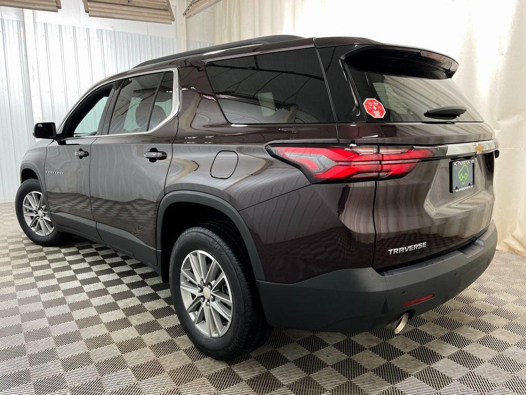 used 2022 Chevrolet Traverse car, priced at $27,999