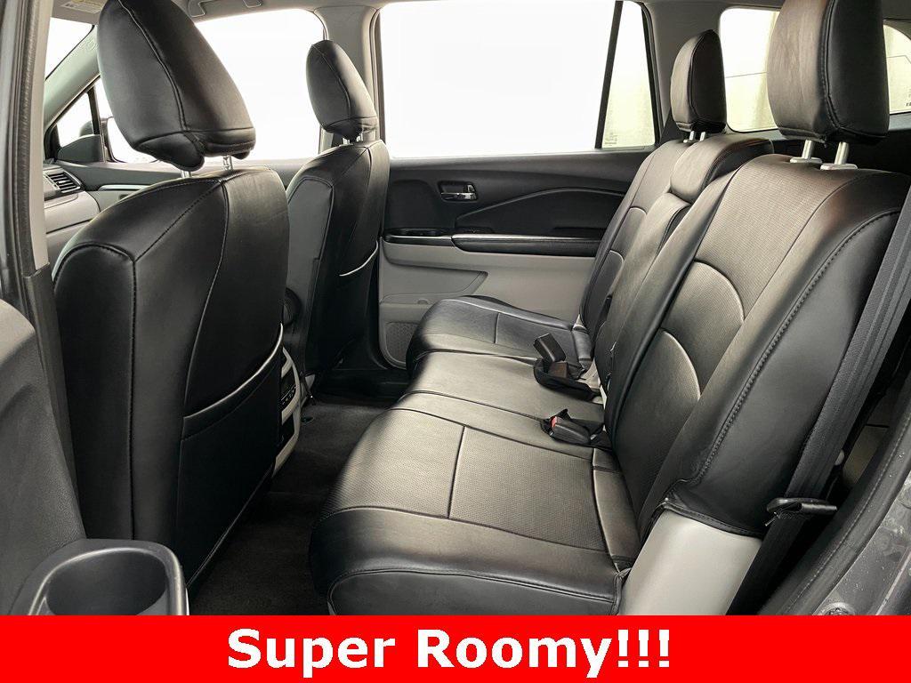 used 2016 Honda Pilot car, priced at $15,995
