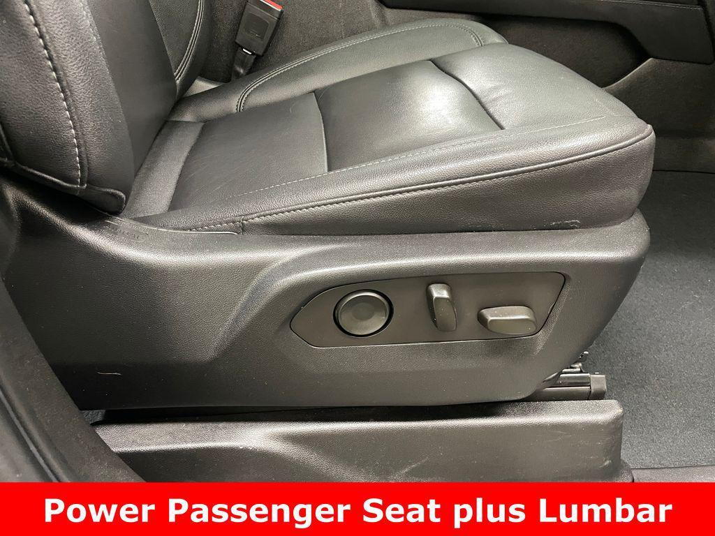 used 2022 Chevrolet Tahoe car, priced at $38,999