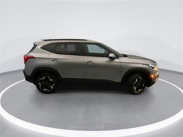 used 2024 Kia Seltos car, priced at $21,995