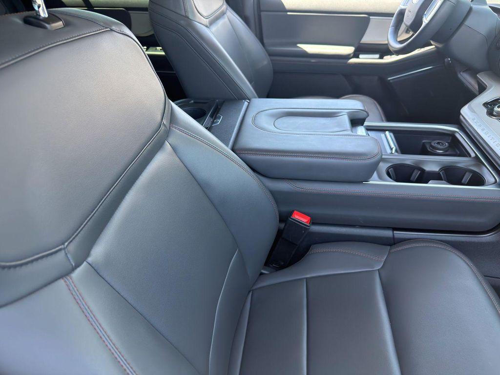 used 2025 Ford Expedition car, priced at $56,724