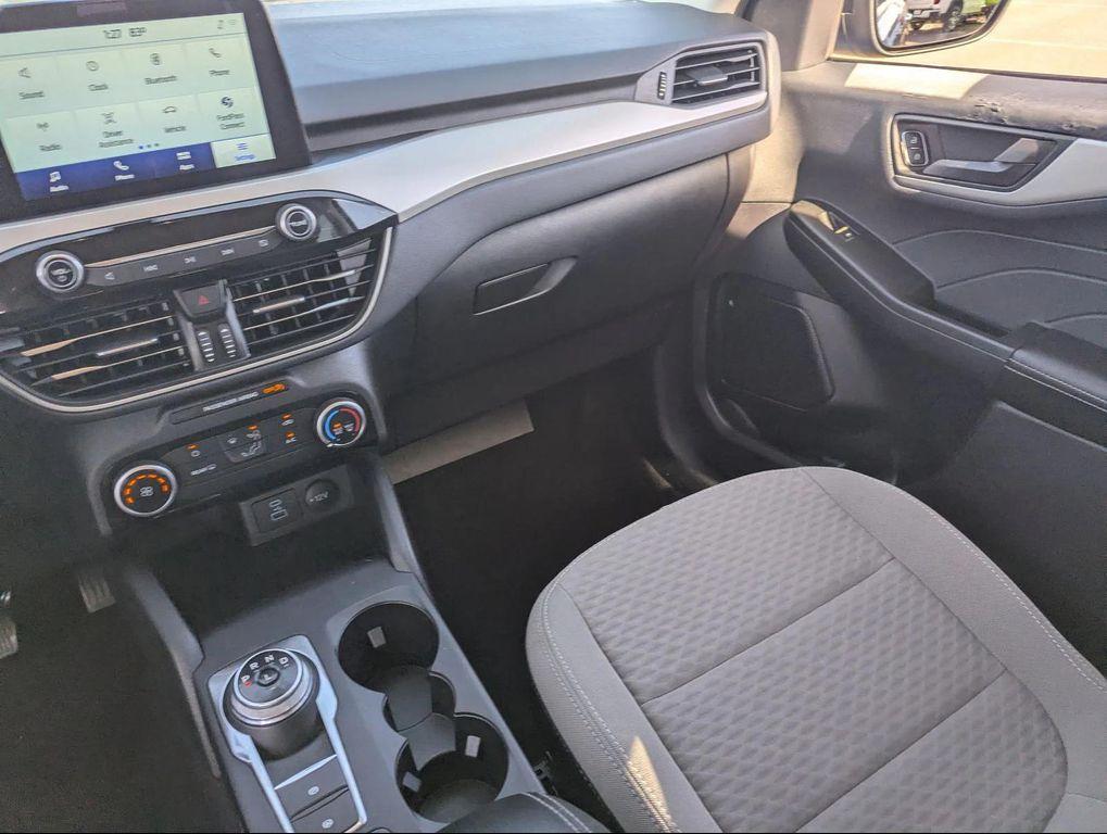 used 2022 Ford Escape car, priced at $17,999