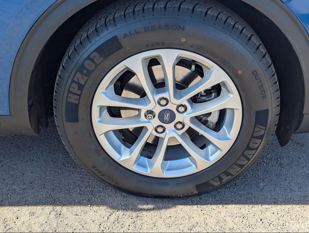 used 2022 Ford Escape car, priced at $17,999