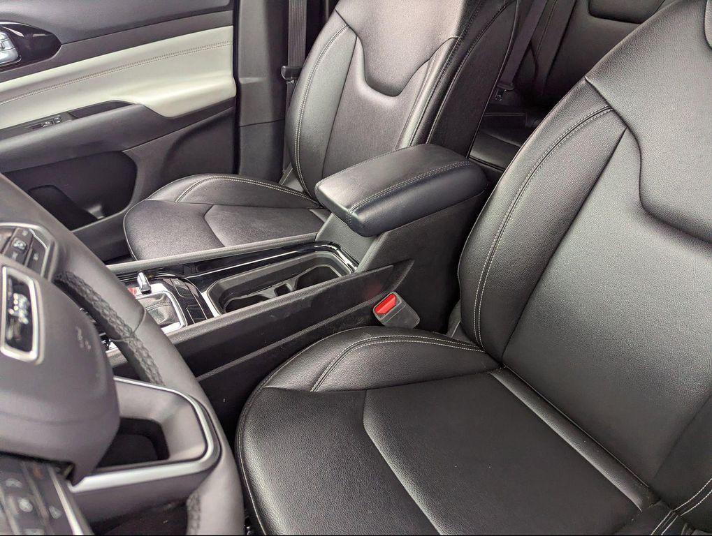 used 2025 Jeep Compass car, priced at $22,199