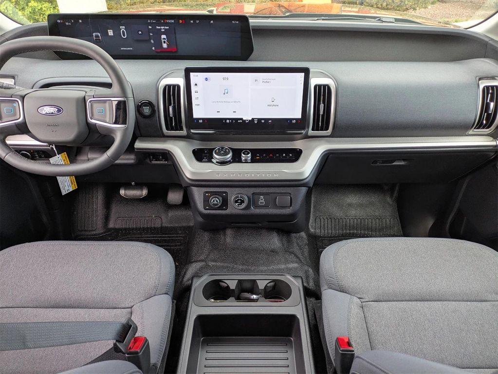 new 2026 Ford Expedition car, priced at $60,620