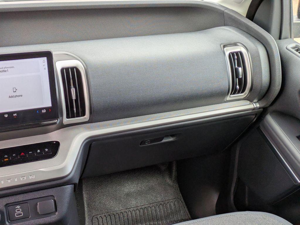 new 2026 Ford Expedition car, priced at $60,620