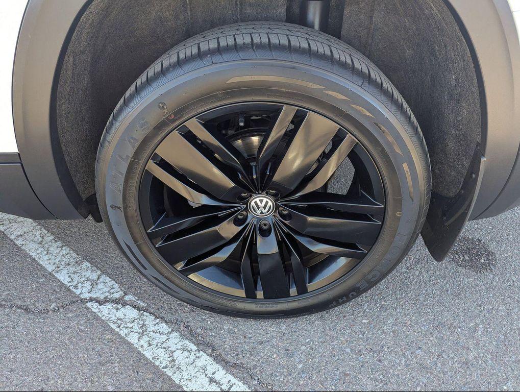 used 2019 Volkswagen Atlas car, priced at $17,799