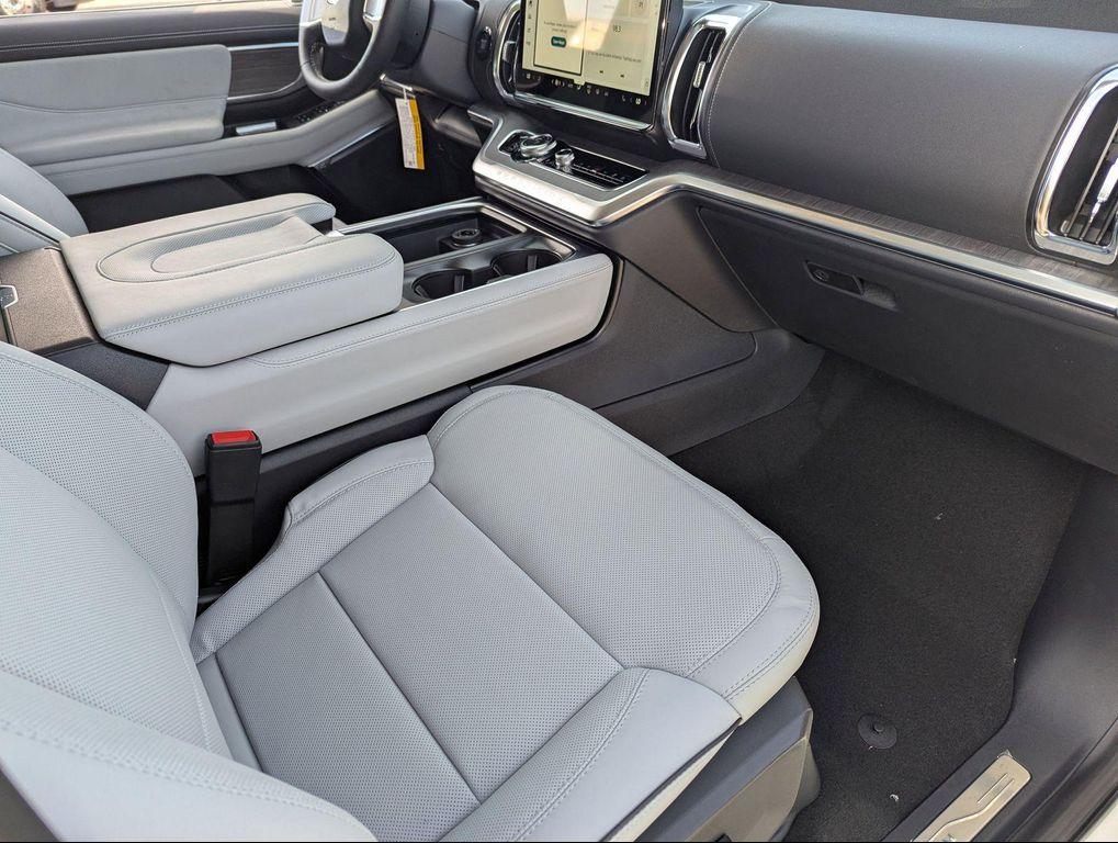 new 2026 Ford Expedition Max car, priced at $98,055