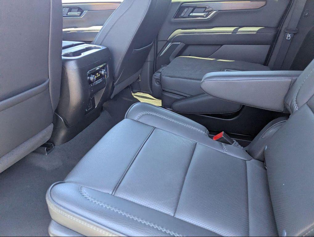 used 2025 GMC Yukon XL car, priced at $68,998