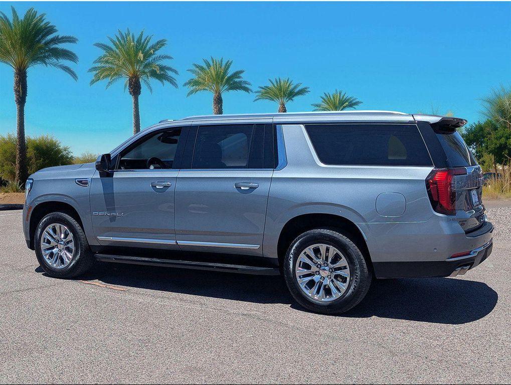 used 2025 GMC Yukon XL car, priced at $68,998