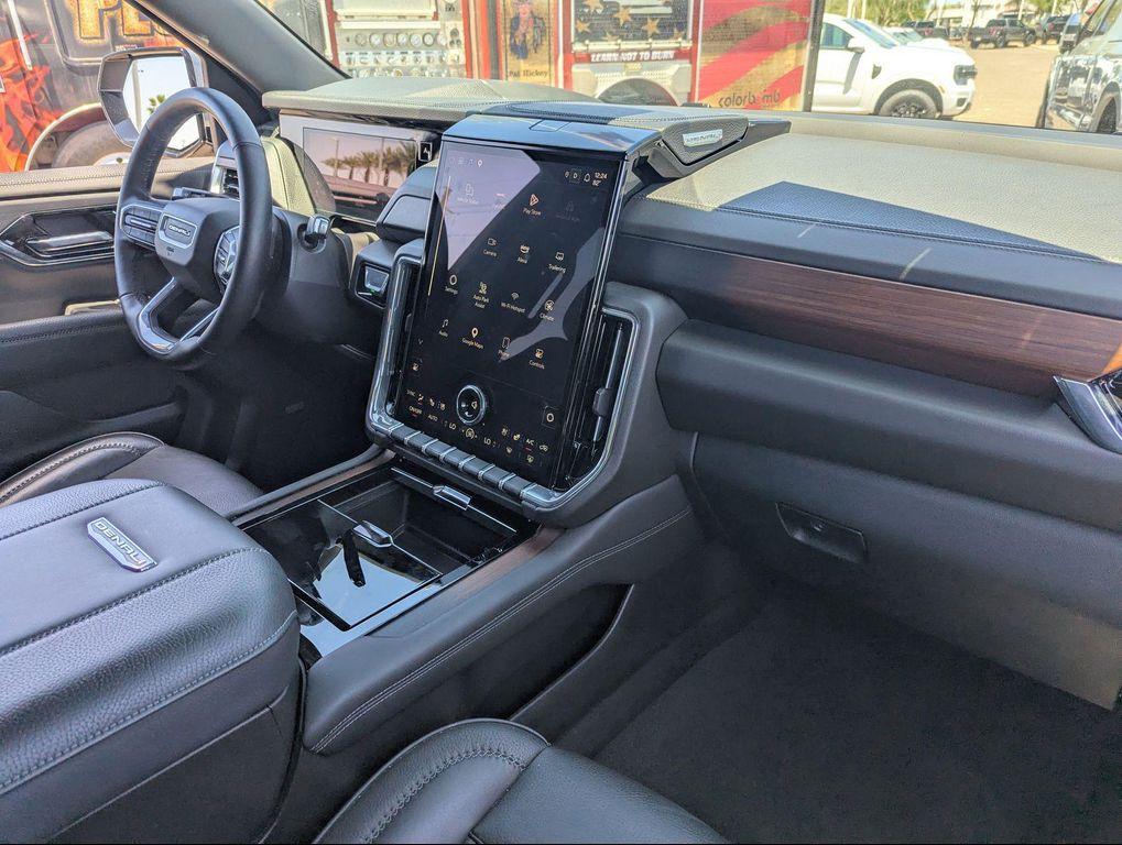 used 2025 GMC Yukon XL car, priced at $68,998