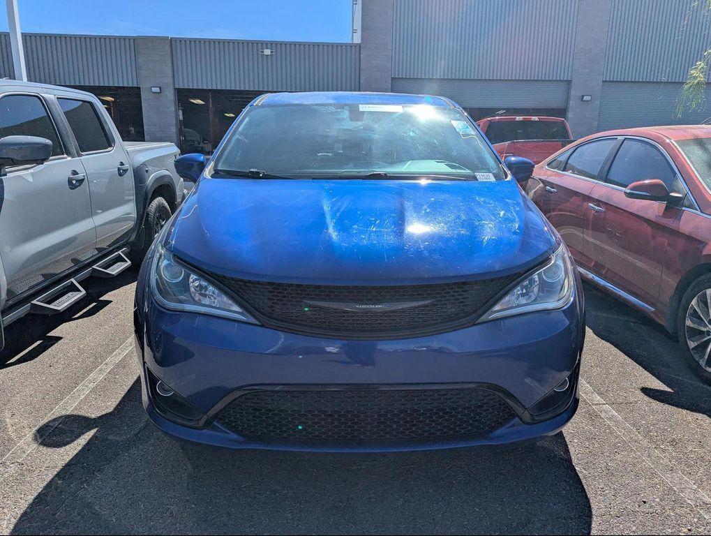 used 2020 Chrysler Pacifica car, priced at $18,197