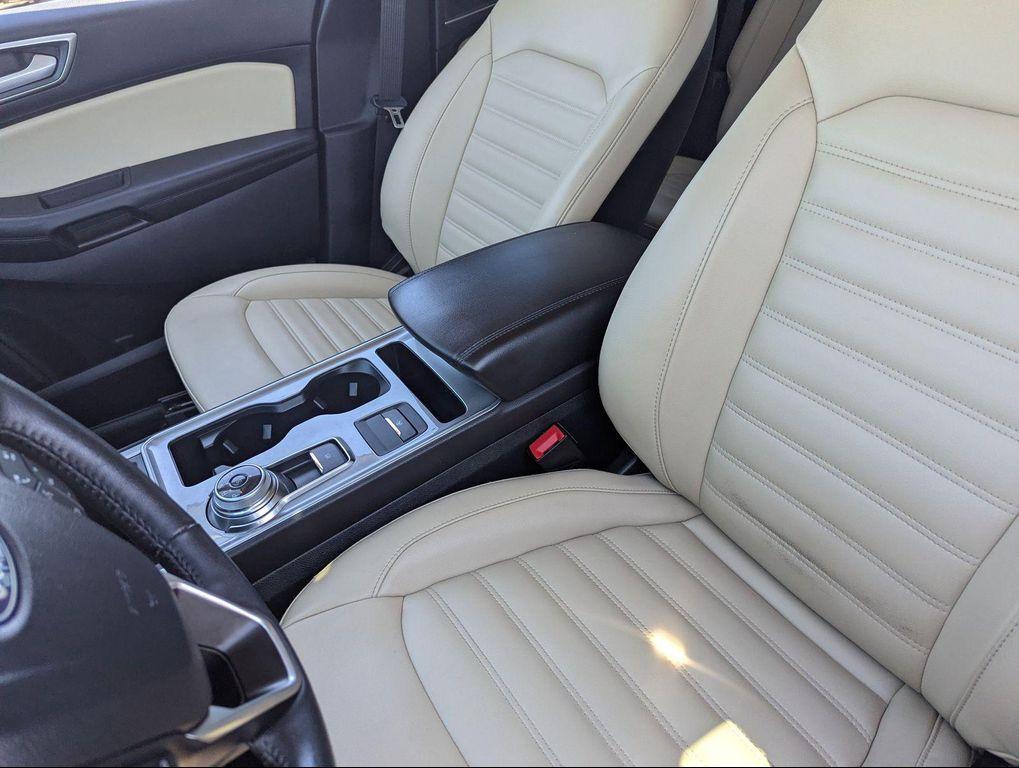 used 2024 Ford Edge car, priced at $24,899