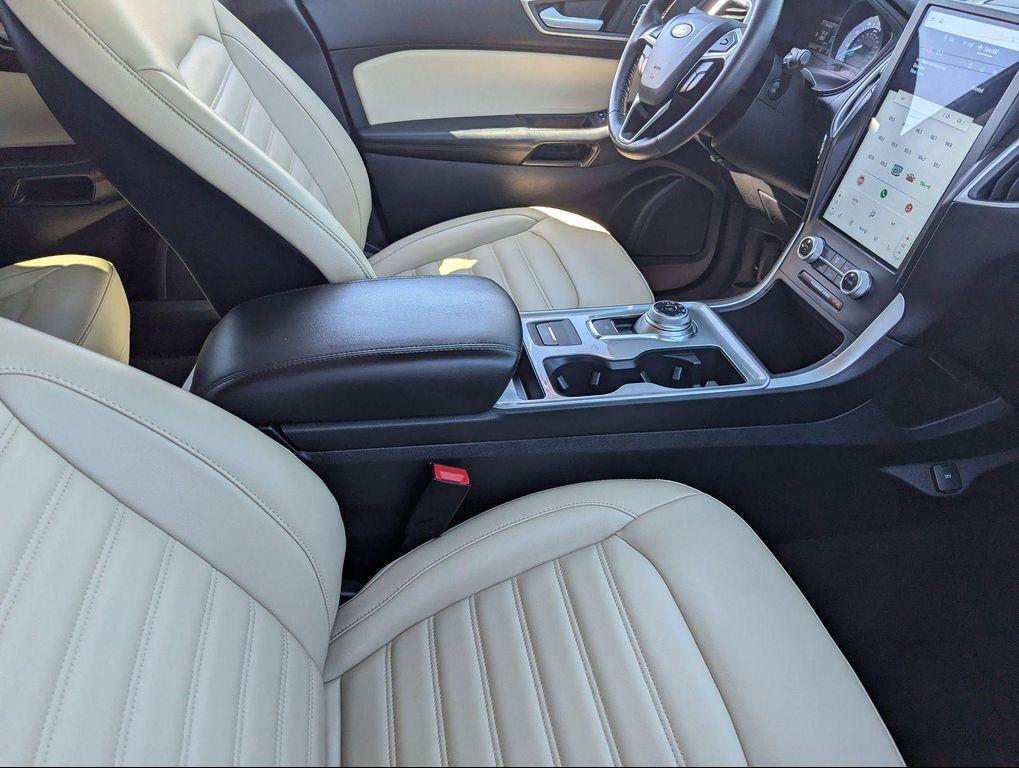 used 2024 Ford Edge car, priced at $24,899