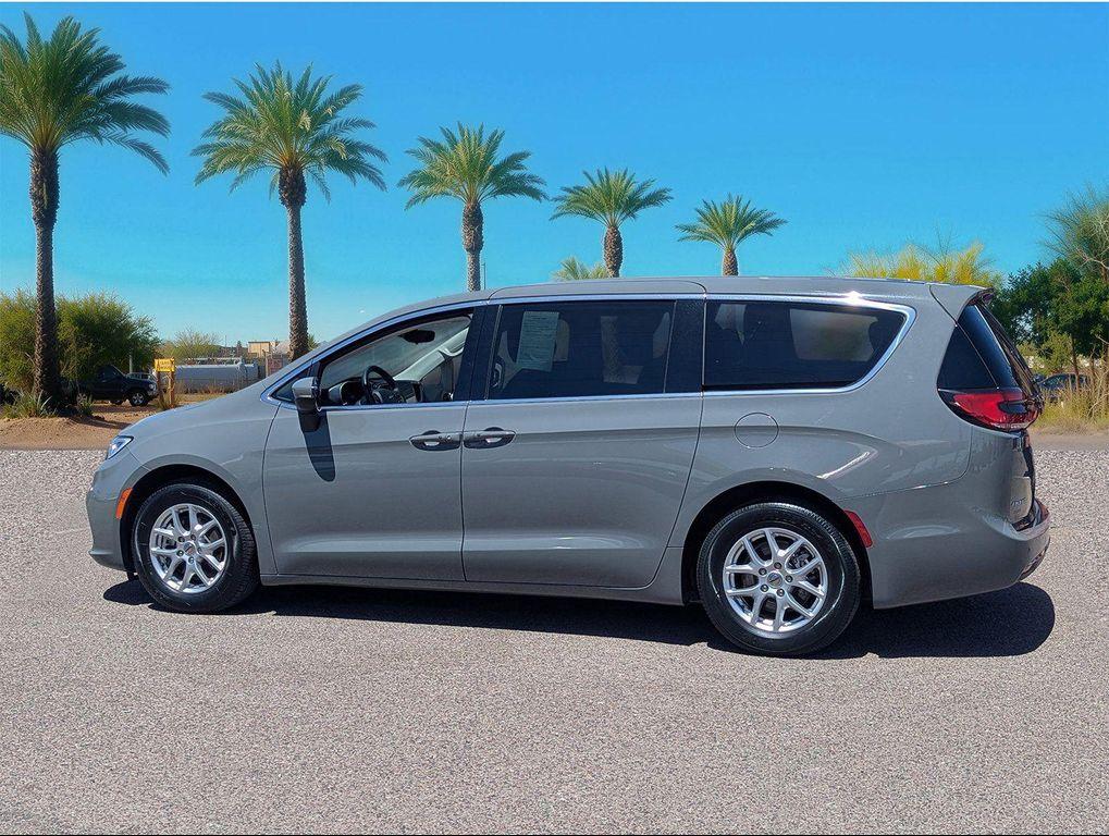 used 2023 Chrysler Pacifica car, priced at $20,492