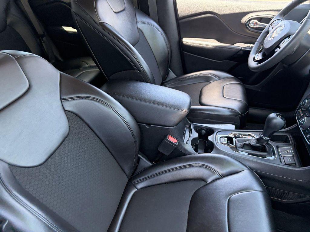 used 2020 Jeep Cherokee car, priced at $19,998