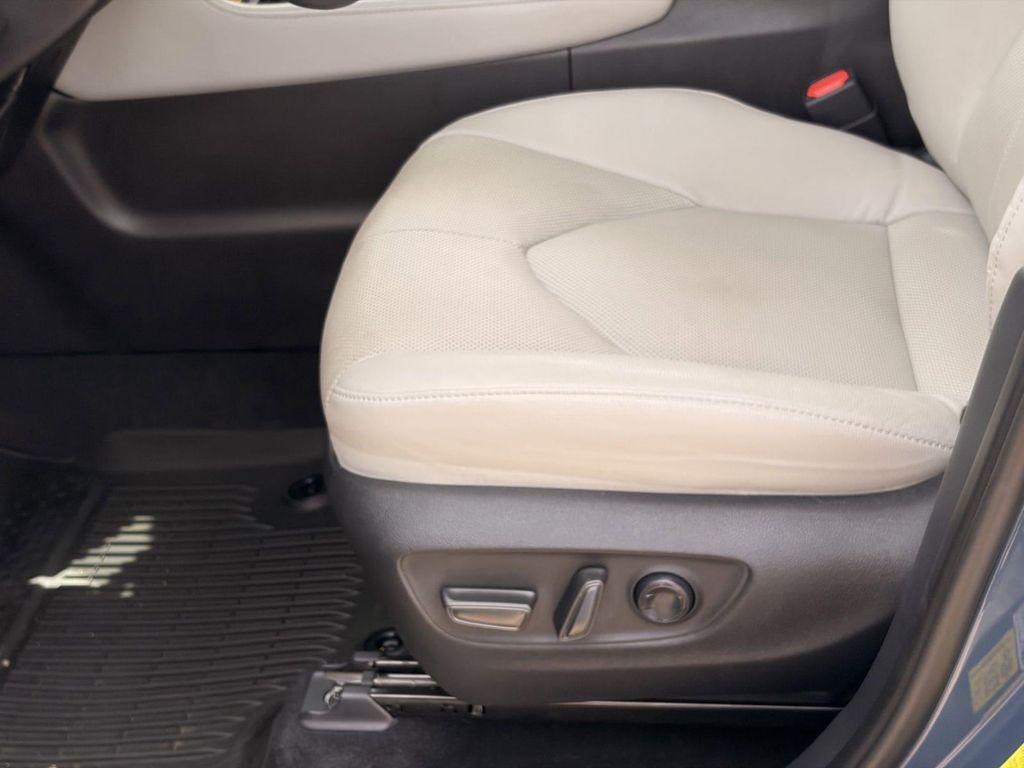 used 2025 Toyota Grand Highlander car, priced at $45,892