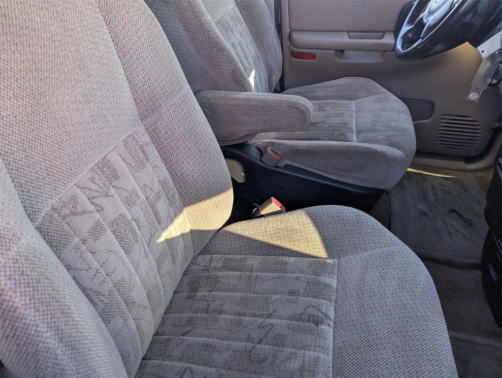 used 2004 Pontiac Montana car, priced at $5,990