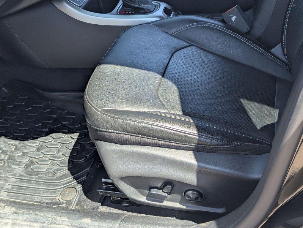 used 2021 Jeep Compass car, priced at $18,349